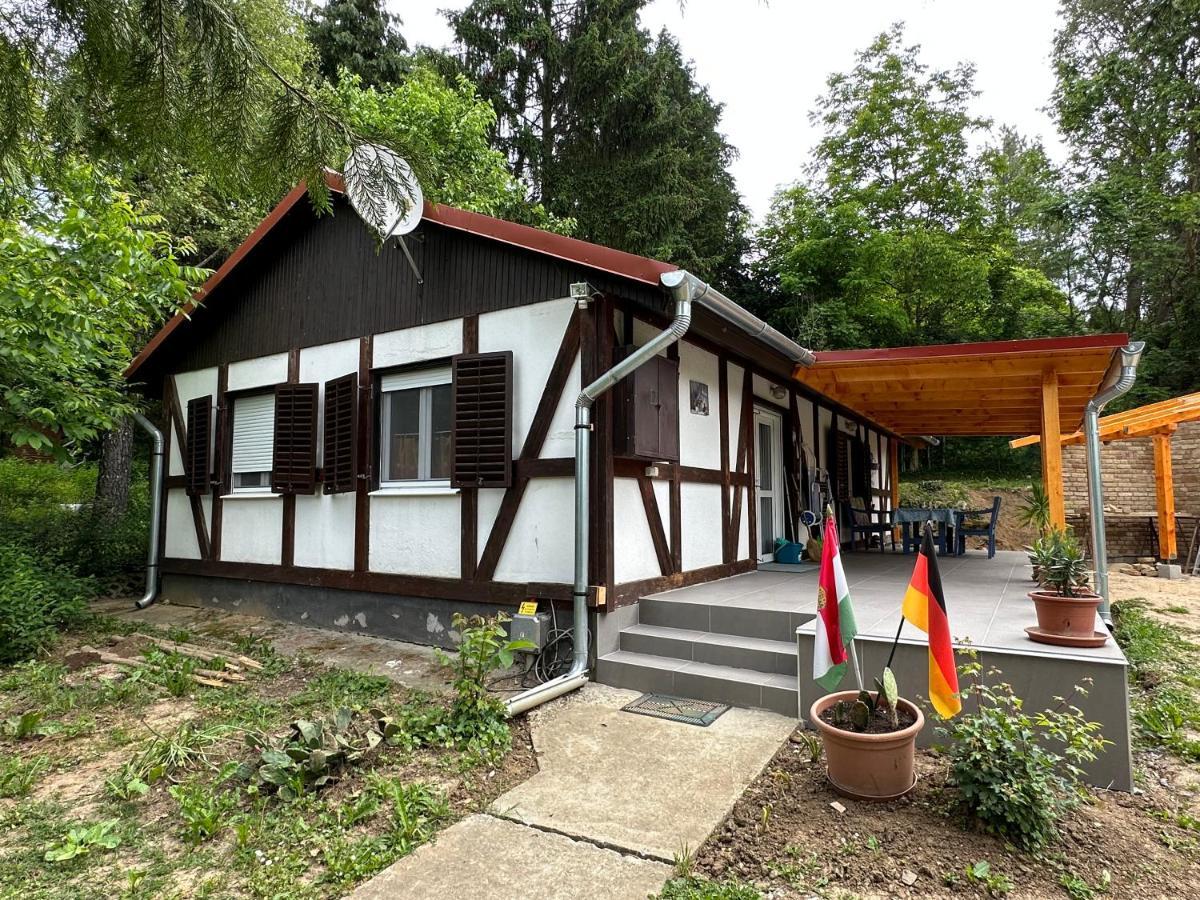 Regina Ranch Hotel Igal Buitenkant foto